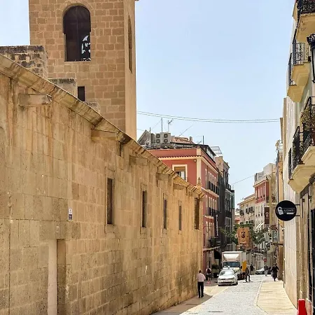 Santa Maria Gema En El Casco Antiguo * Alicante